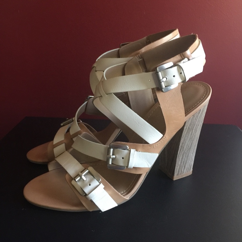 Ivanka Trump Off White High Heel Sandals - Picture 3 of 7